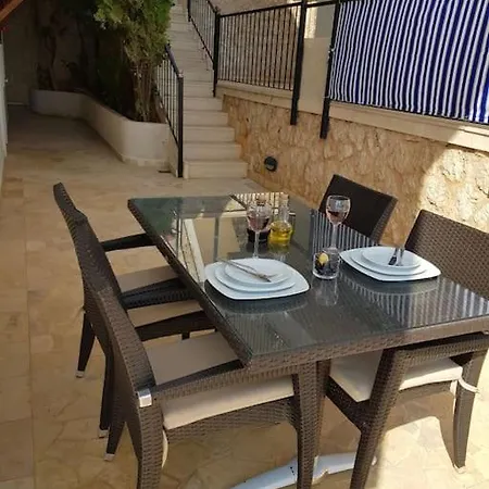 Lovely 2 Bedroom With Stunning Sea Views Lejlighed *
