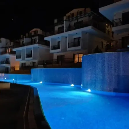 公寓 Lovely 2 Bedroom With Stunning Sea Views 卡斯