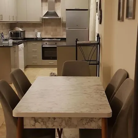 Lovely 2 Bedroom With Stunning Sea Views * 卡斯